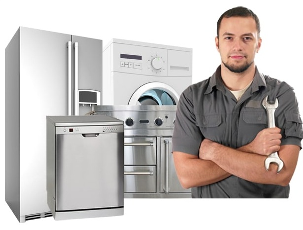 Técnico reparando electrodomésticos - Servicio Técnico en Girona